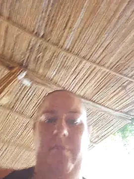 Snapshot of Biggtitz121 chatting on 09.09.25 Biggtitz121 online show from 09.09.25