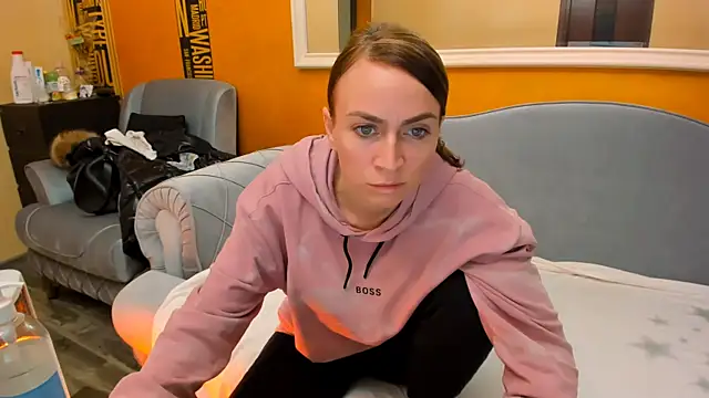 Roxee33 online show from 11.25.25