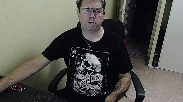 blueandwhite1 online show from 12.04.24