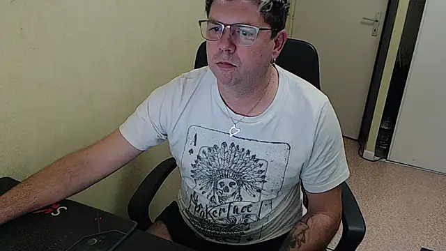 blueandwhite1 online show from 12.09.24