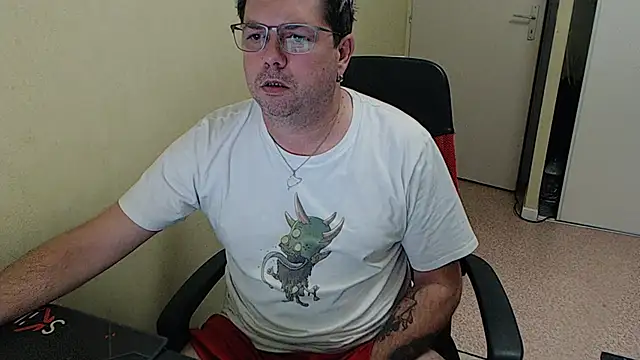 blueandwhite1 online show from 12.12.24