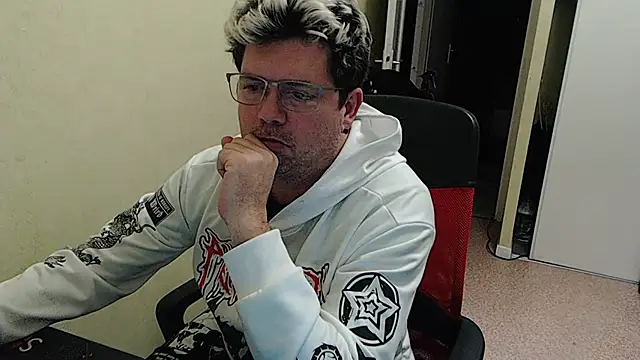 blueandwhite1 online show from 01.03.25