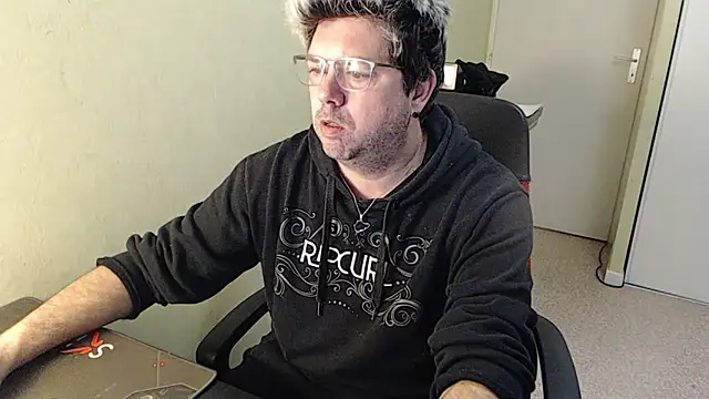 blueandwhite1 online show from 01.26.25