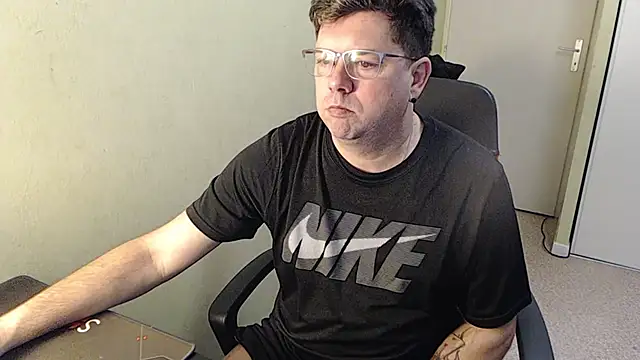 blueandwhite1 online show from 02.01.25