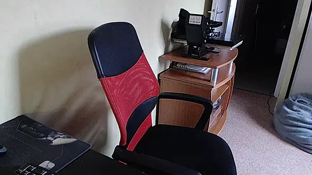 blueandwhite1 online show from 02.21.25