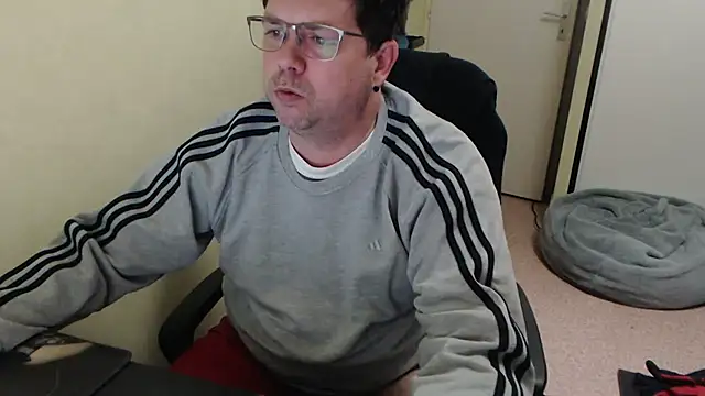 blueandwhite1 online show from 03.01.25