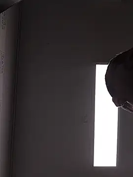 Snapshot of danigarci2307 chatting on 12.18.25 danigarci2307 online show from 12.18.25