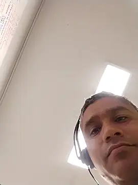 Snapshot of danigarci2307 chatting on 03.17.26 danigarci2307 online show from 03.17.26