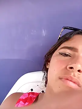 Zoe-Johnson  online show from 10.19.25