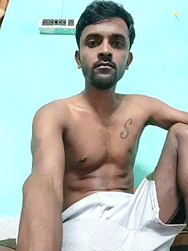 Snapshot of ShinuRoy chatting on 10.10.25 ShinuRoy online show from 10.10.25