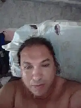 Snapshot of Hichemouer chatting on 09.14.25 Hichemouer online show from 09.14.25