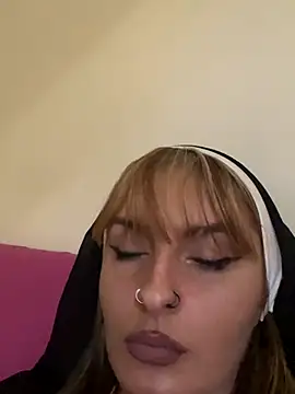 Snapshot of Sexy_Bulgarian_woman chatting on 10.29.25 Sexy Bulgarian woman online show from 10.29.25