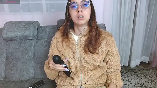 Snapshot of AnnieSparkle chatting on 06.14.26 AnnieSparkle online show from 06.14.26