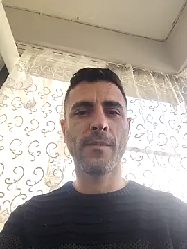 Snapshot of siad@xh chatting on 12.19.25 siadxh online show from 12.19.25