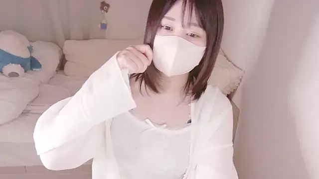 Snapshot of mi__san chatting on 03.06.26 mi san online show from 03.06.26