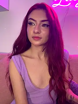 Snapshot of LucyGray chatting on 10.04.25 LucyGray online show from 10.04.25