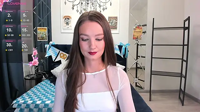 LoraSunnyy online show from 09.22.25