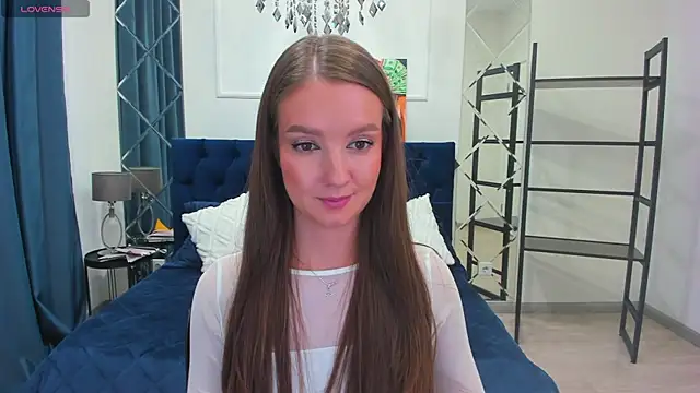 LoraSunnyy online show from 10.08.25