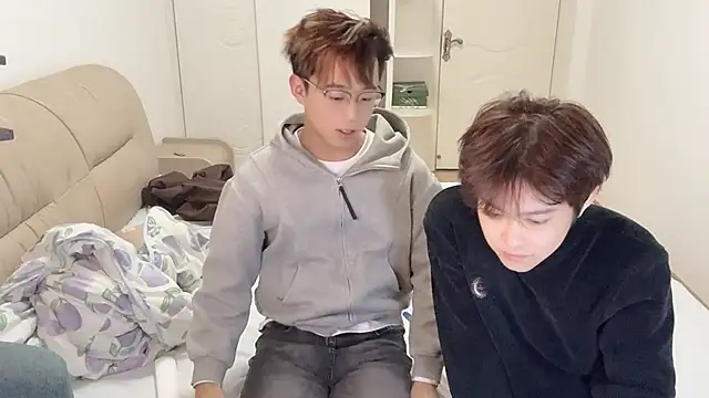 STxuguanhan online show from 12.03.25