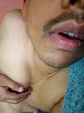 Snapshot of Nihaal17 chatting on 10.16.25 Nihaal17 online show from 10.16.25