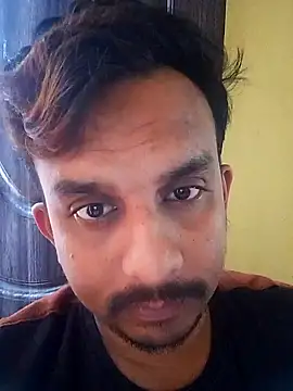 Snapshot of Nihaal17 chatting on 11.04.25 Nihaal17 online show from 11.04.25