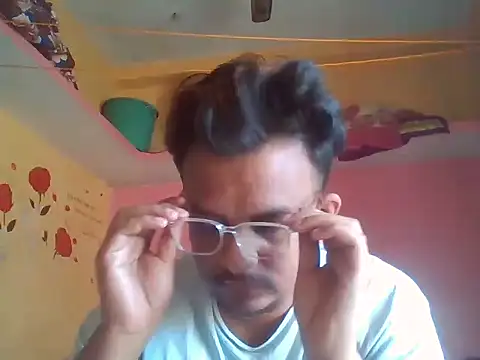 Snapshot of Nihaal17 chatting on 12.03.25 Nihaal17 online show from 12.03.25