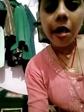 Snapshot of Hot_tin74 chatting on 09.28.25 Hot tin74 online show from 09.28.25