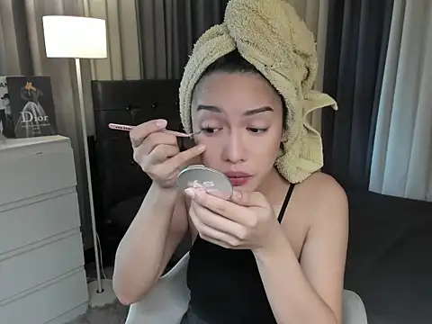 Blaire Samantha online show from 12.04.25