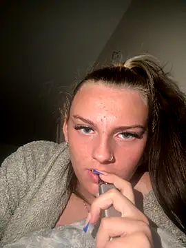 Snapshot of Summer21k chatting on 09.18.25 Summer21k online show from 09.18.25