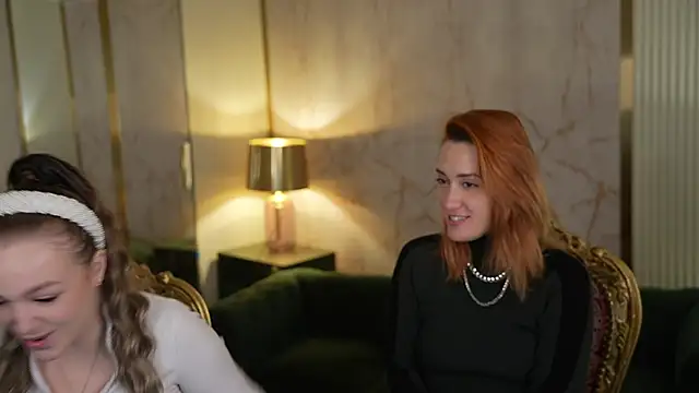 Ella 054 online show from 11.26.25