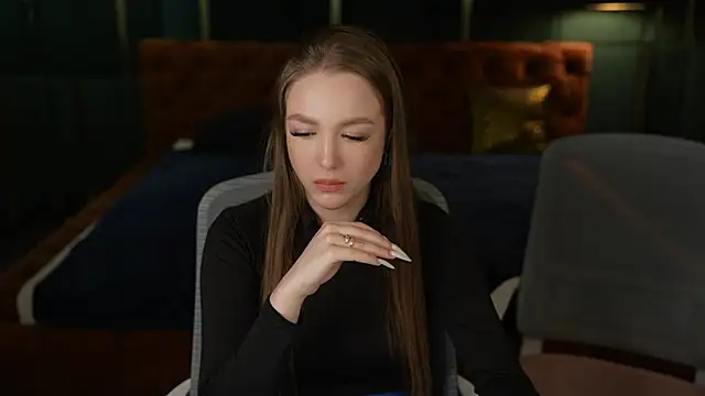 Ella 054 online show from 11.27.25