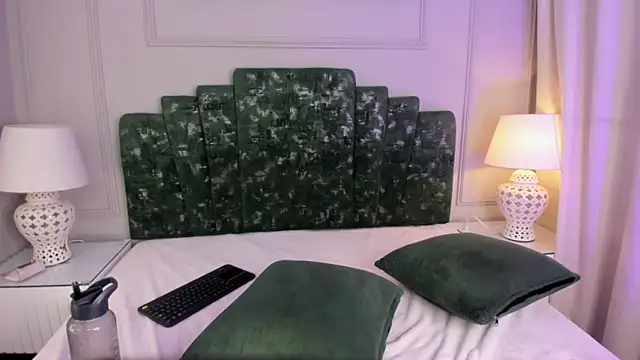 lux bitchx online show from 05.03.26