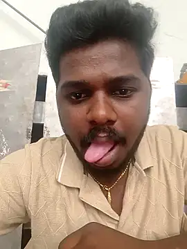 Snapshot of blackyporiki chatting on 09.10.25 blackyporiki online show from 09.10.25