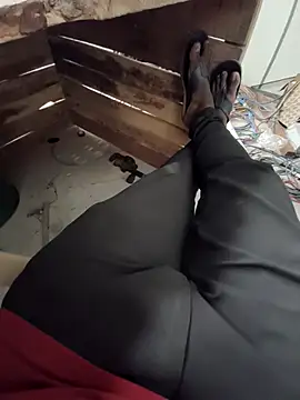 Snapshot of blackyporiki chatting on 09.24.25 blackyporiki online show from 09.24.25