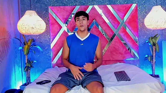 Snapshot of CHR58_ chatting on 09.09.25 CHR58 online show from 09.09.25