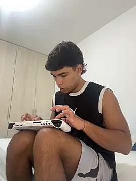 Snapshot of CHR58_ chatting on 09.28.25 CHR58 online show from 09.28.25