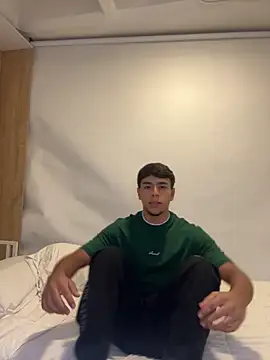 Snapshot of CHR58_ chatting on 09.28.25 CHR58 online show from 09.28.25