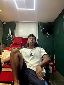 Snapshot of CHR58_ chatting on 09.30.25 CHR58 online show from 09.30.25