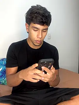 Snapshot of CHR58_ chatting on 10.07.25 CHR58 online show from 10.07.25