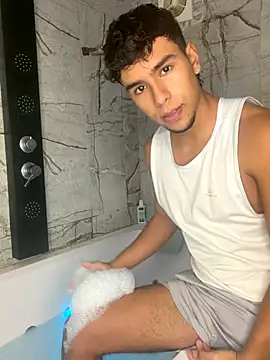 Snapshot of CHR58_ chatting on 10.23.25 CHR58 online show from 10.23.25