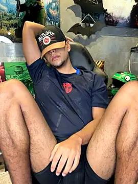 Snapshot of CHR58_ chatting on 10.25.25 CHR58 online show from 10.25.25