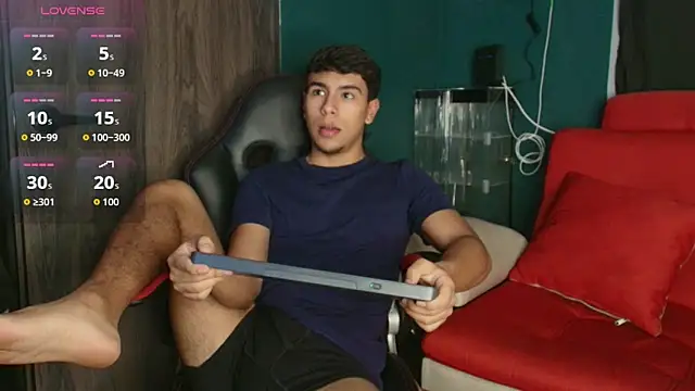 Snapshot of CHR58_ chatting on 11.04.25 CHR58 online show from 11.04.25