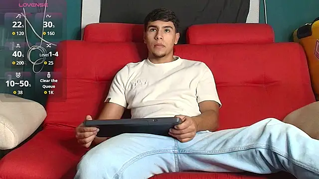 Snapshot of CHR58_ chatting on 11.11.25 CHR58 online show from 11.11.25