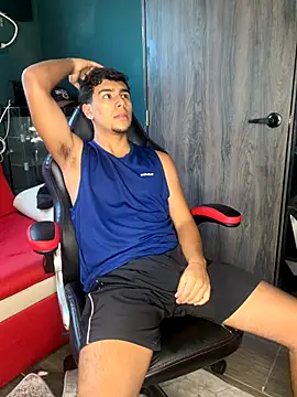 Snapshot of CHR58_ chatting on 11.18.25 CHR58 online show from 11.18.25