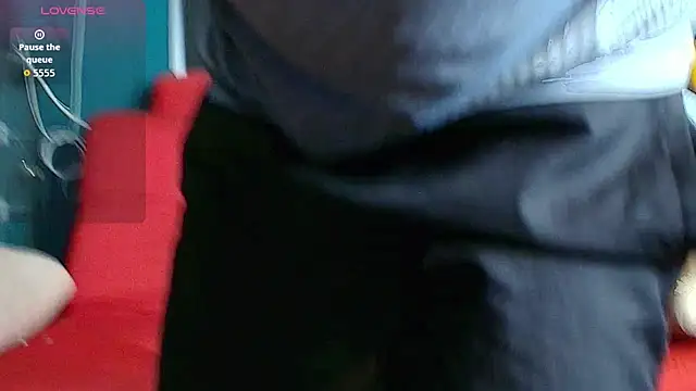 Snapshot of CHR58_ chatting on 12.03.25 CHR58 online show from 12.03.25