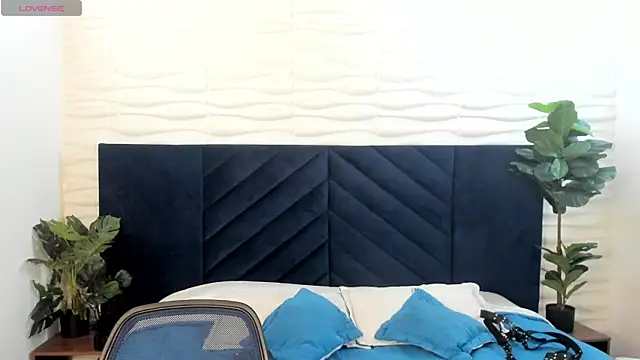 MrJustin  online show from 12.05.25