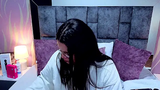 SamanthaPaImer online show from 09.18.25