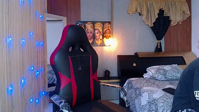 Snapshot of miss_leidy_ chatting on 10.17.25 miss leidy online show from 10.17.25