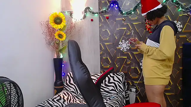 Snapshot of miss_leidy_ chatting on 11.13.25 miss leidy online show from 11.13.25