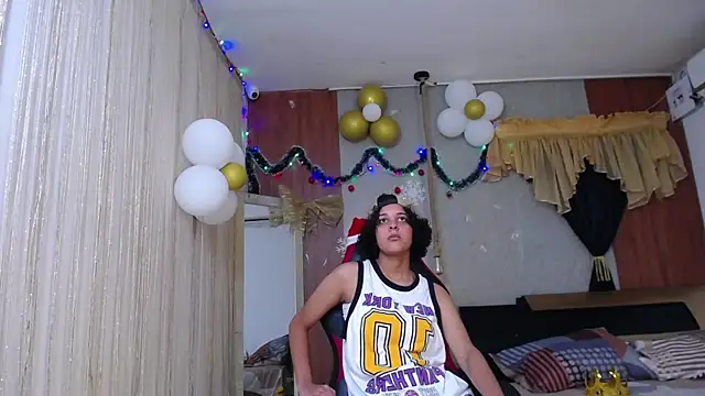 Snapshot of miss_leidy_ chatting on 11.23.25 miss leidy online show from 11.23.25